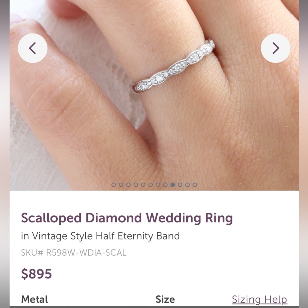 La More Women’s Scalloped Diamond Ring Band